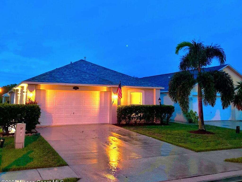 2226 Redwood Circle, Palm Bay, FL 32905