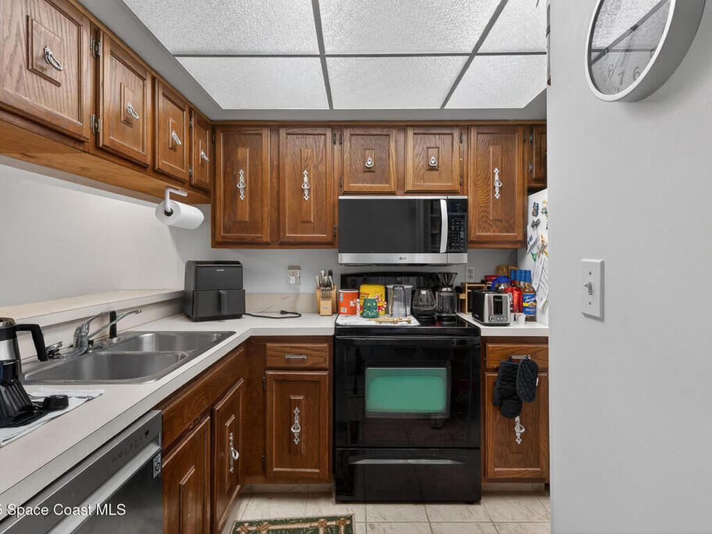 1880 Knox Mcrae, Titusville, FL 32780