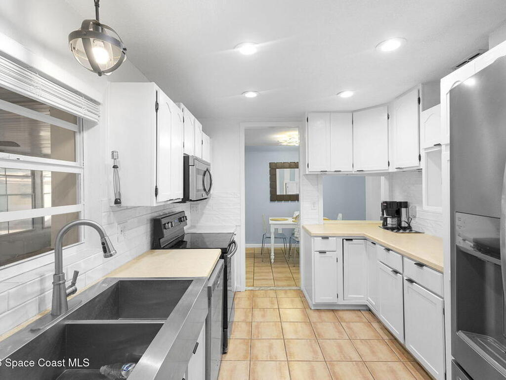 727 Clarke Avenue, Melbourne, FL 32935