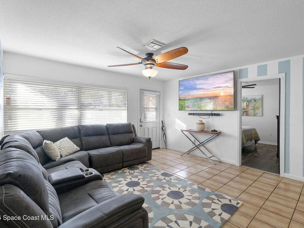 727 Clarke Avenue, Melbourne, FL 32935