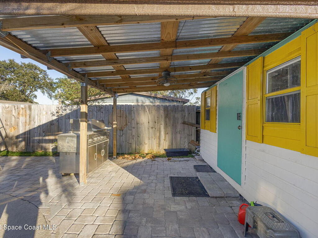 727 Clarke Avenue, Melbourne, FL 32935