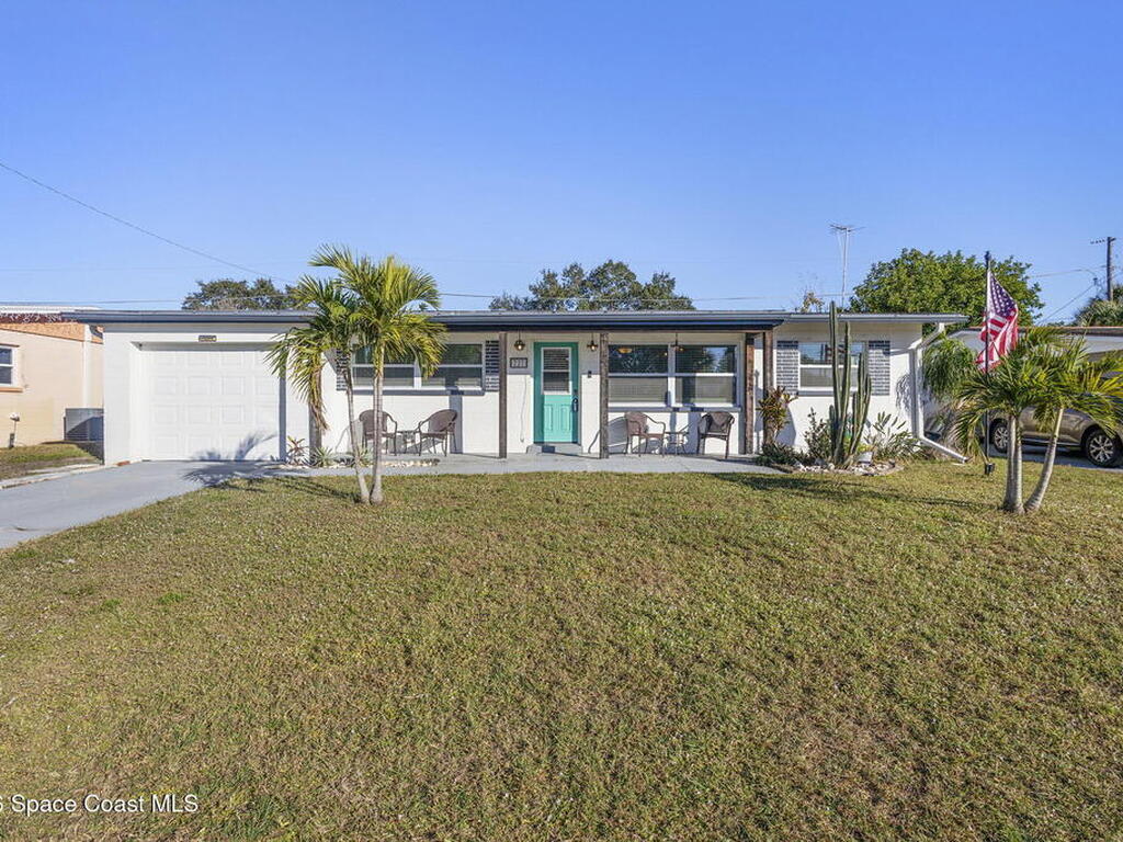 727 Clarke Avenue, Melbourne, FL 32935