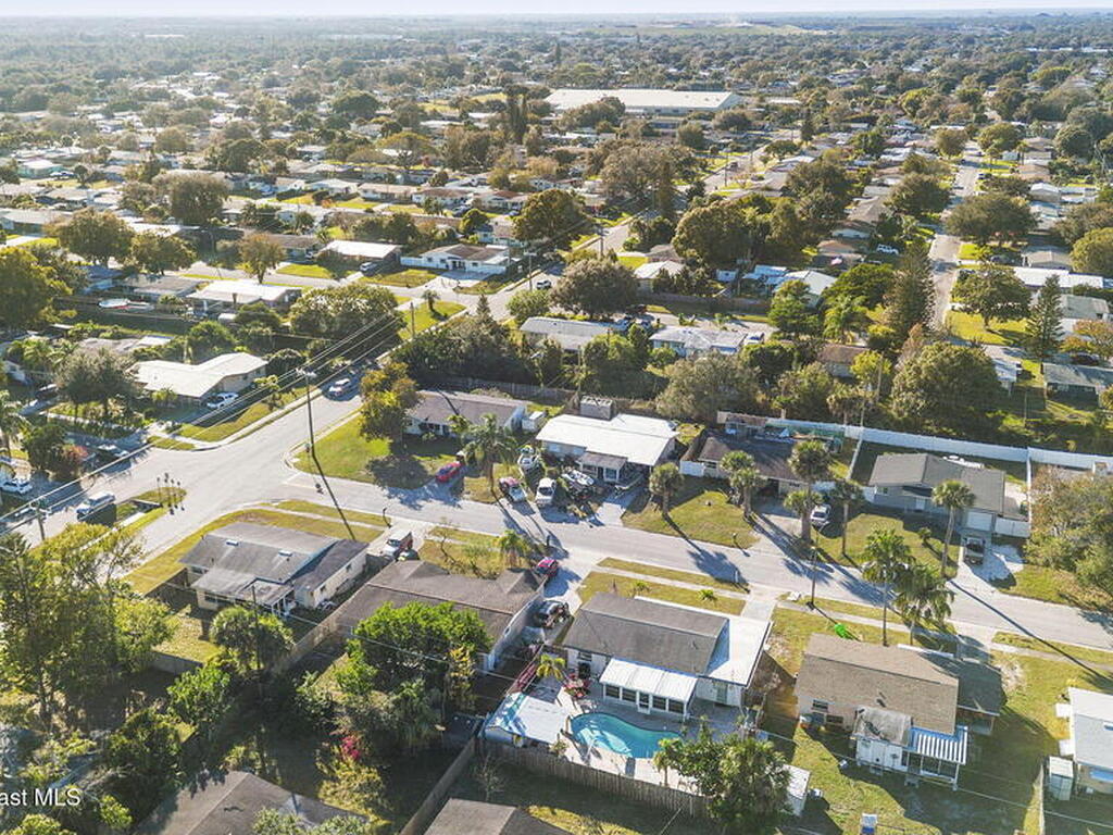 727 Clarke Avenue, Melbourne, FL 32935