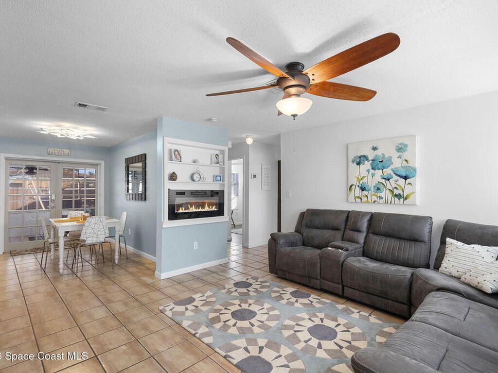 727 Clarke Avenue, Melbourne, FL 32935