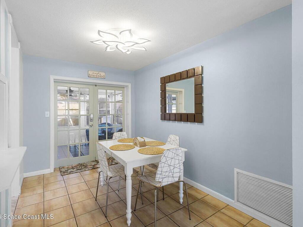 727 Clarke Avenue, Melbourne, FL 32935