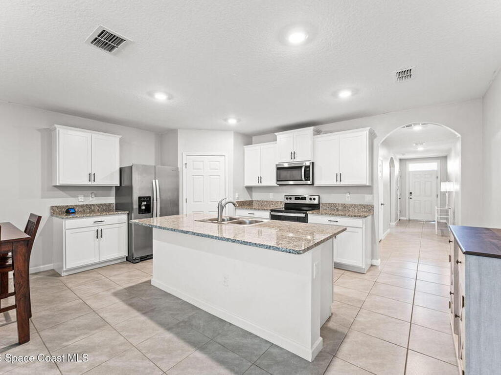 233 Bubbling Lane, Palm Bay, FL 32907