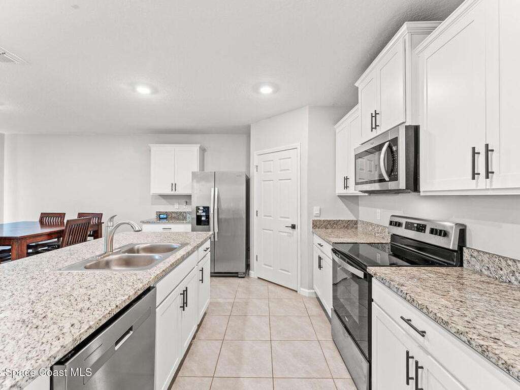 233 Bubbling Lane, Palm Bay, FL 32907