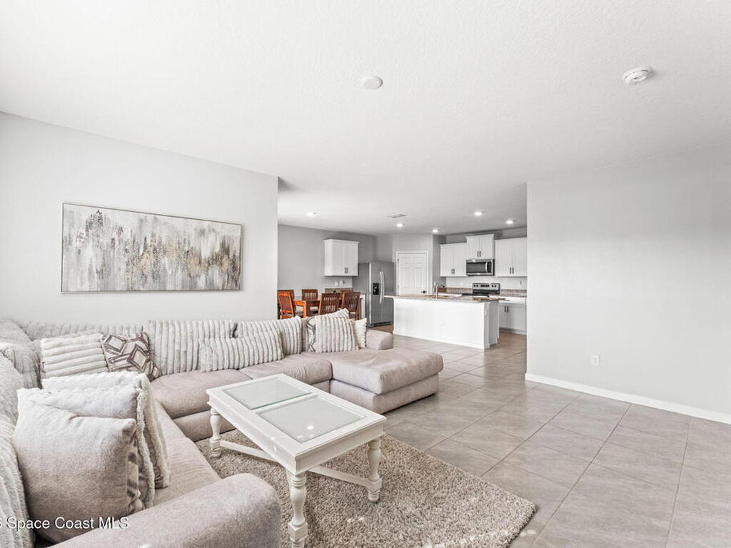 233 Bubbling Lane, Palm Bay, FL 32907