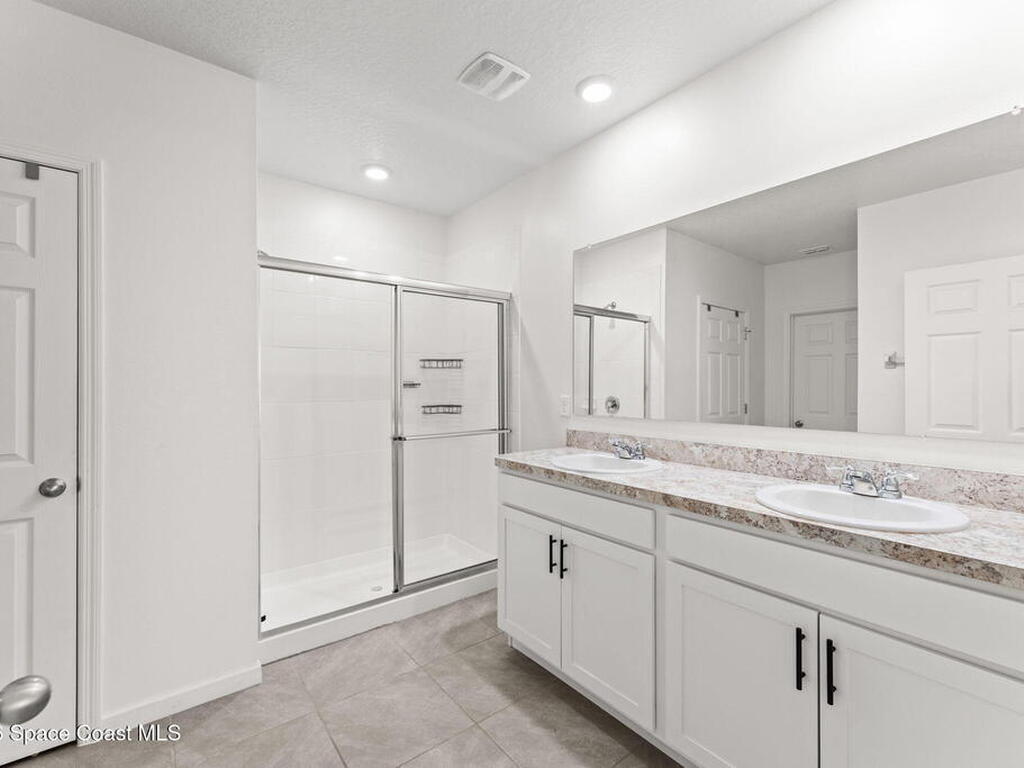 233 Bubbling Lane, Palm Bay, FL 32907