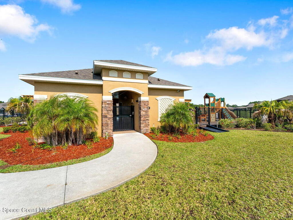 233 Bubbling Lane, Palm Bay, FL 32907