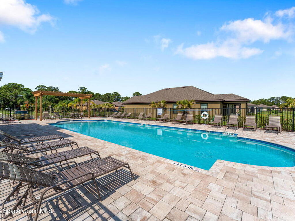 233 Bubbling Lane, Palm Bay, FL 32907