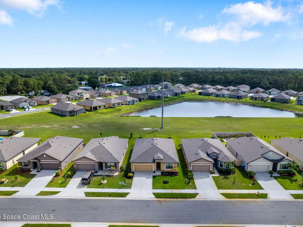 233 Bubbling Lane, Palm Bay, FL 32907