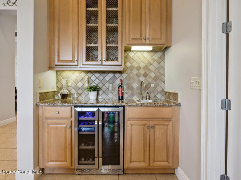 9335 San Jose Boulevard, Howey-in-the-Hills, FL 34737