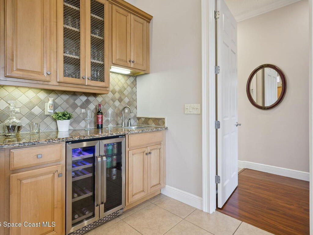 9335 San Jose Boulevard, Howey-in-the-Hills, FL 34737