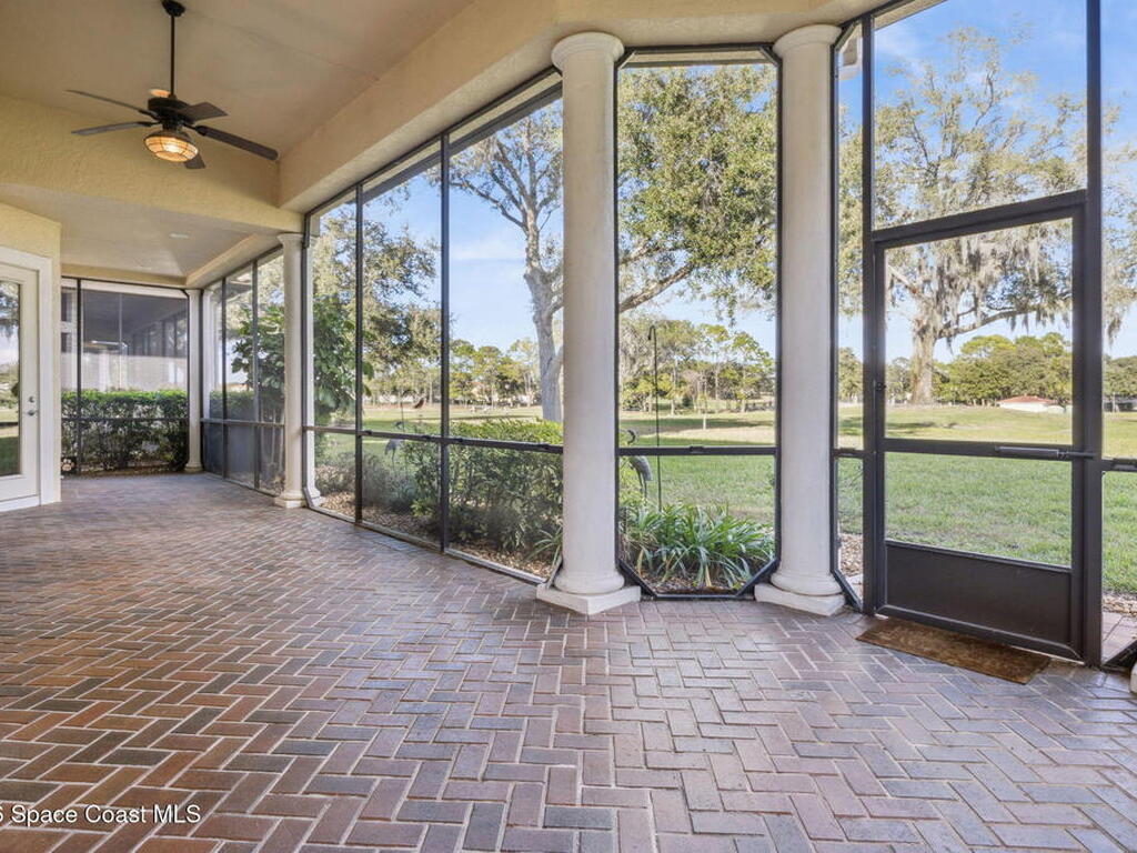 9335 San Jose Boulevard, Howey-in-the-Hills, FL 34737