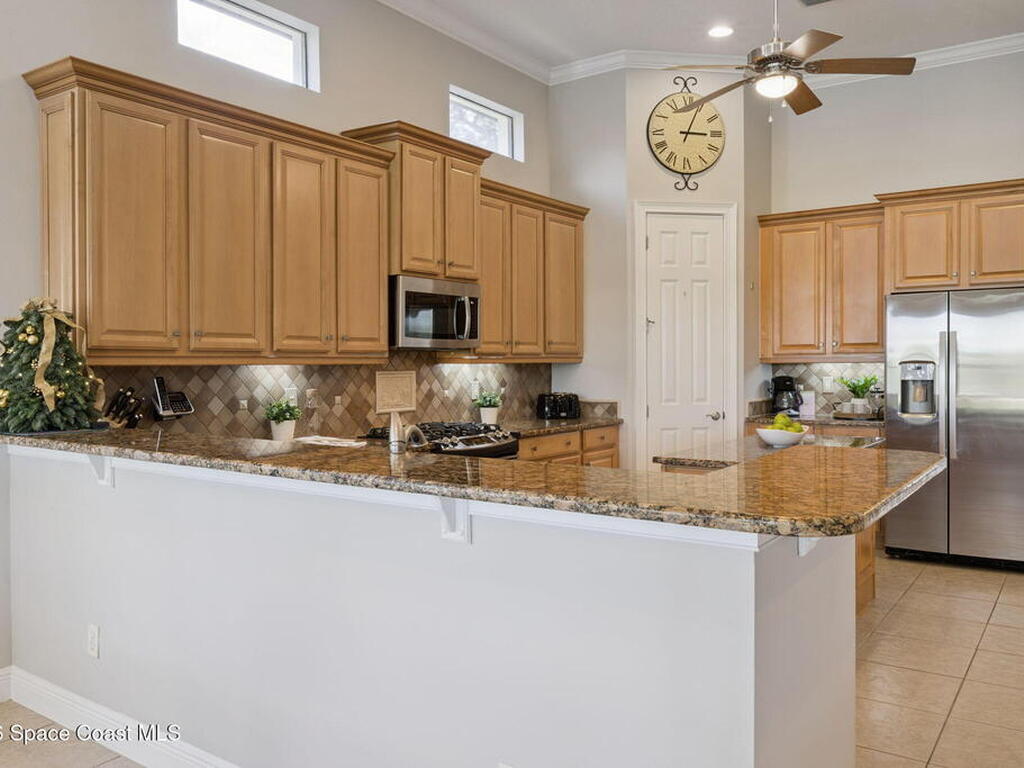 9335 San Jose Boulevard, Howey-in-the-Hills, FL 34737