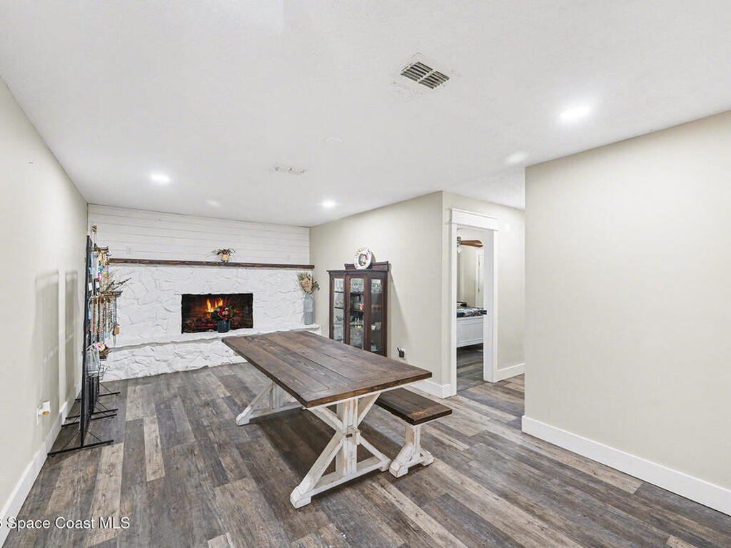 3375 Grantline Road, Mims, FL 32754