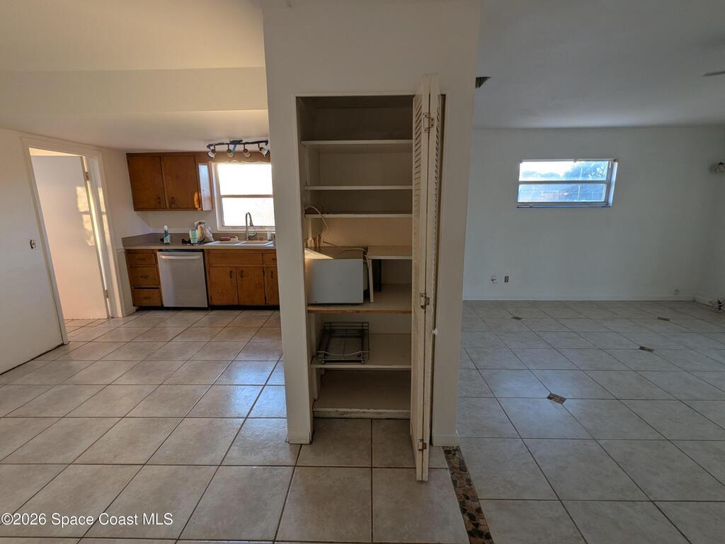 2368 Lakeview Drive, Melbourne, FL 32935