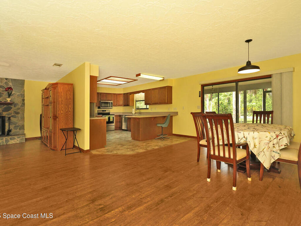 670 Kings Way, Merritt Island, FL 32953