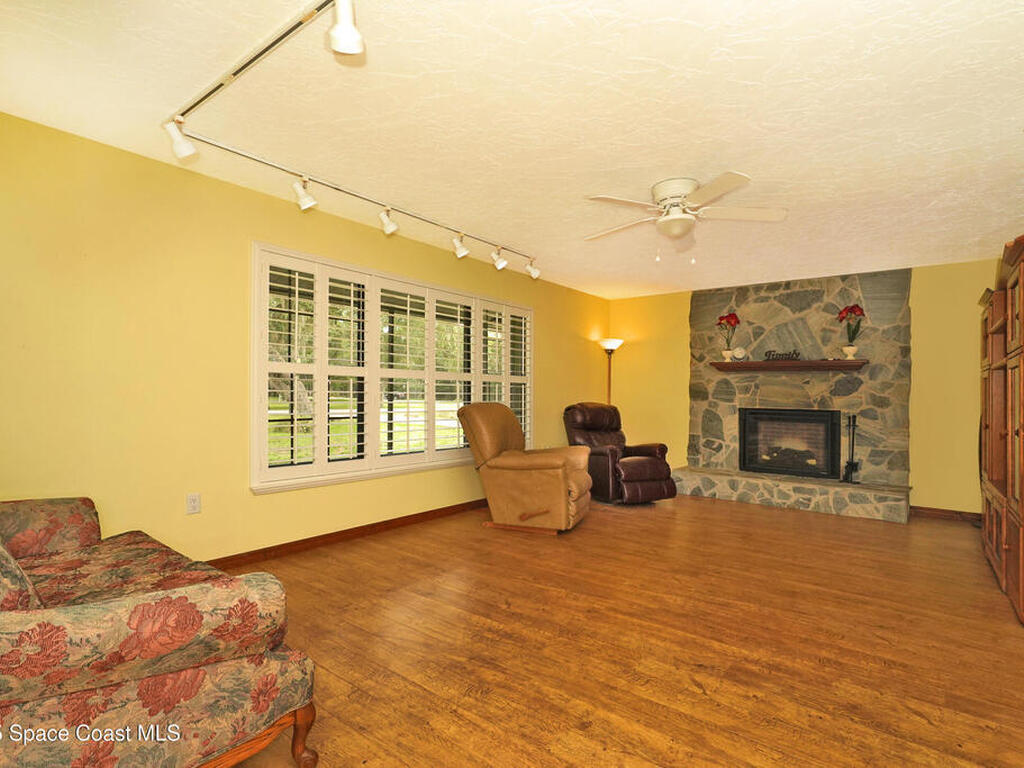 670 Kings Way, Merritt Island, FL 32953