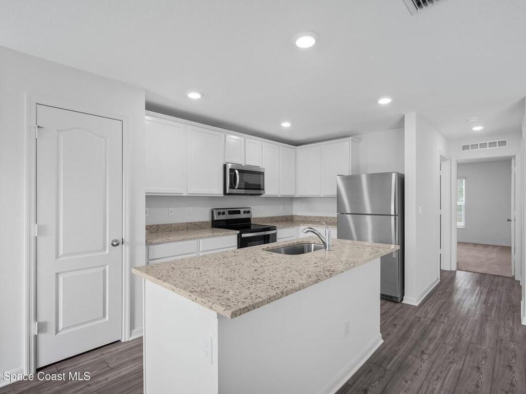 1170 Pluto Street, Palm Bay, FL 32909