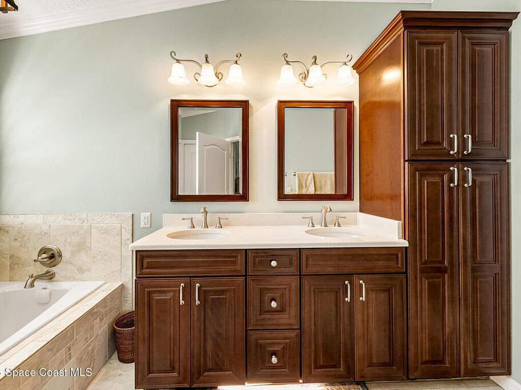 3535 Savannahs Trail, Merritt Island, FL 32953