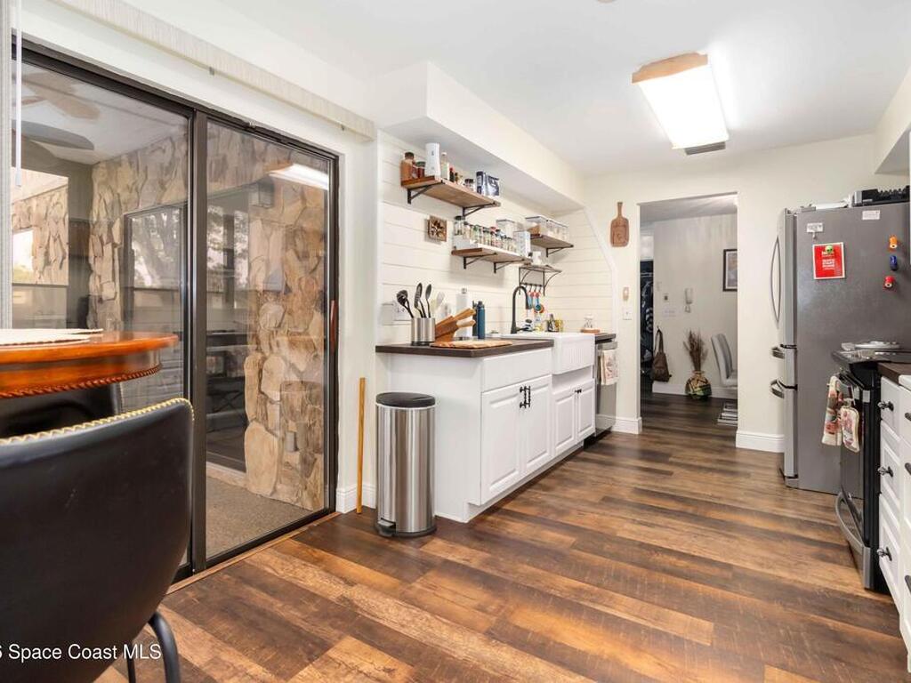 610 Saint Albans Court, West Melbourne, FL 32904