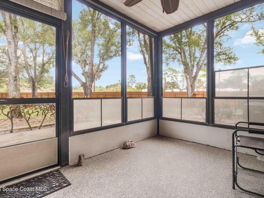 610 Saint Albans Court, West Melbourne, FL 32904