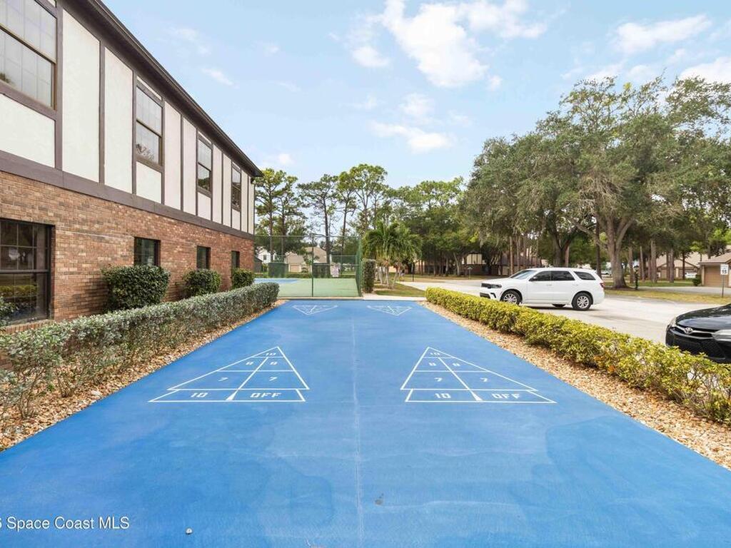 610 Saint Albans Court, West Melbourne, FL 32904