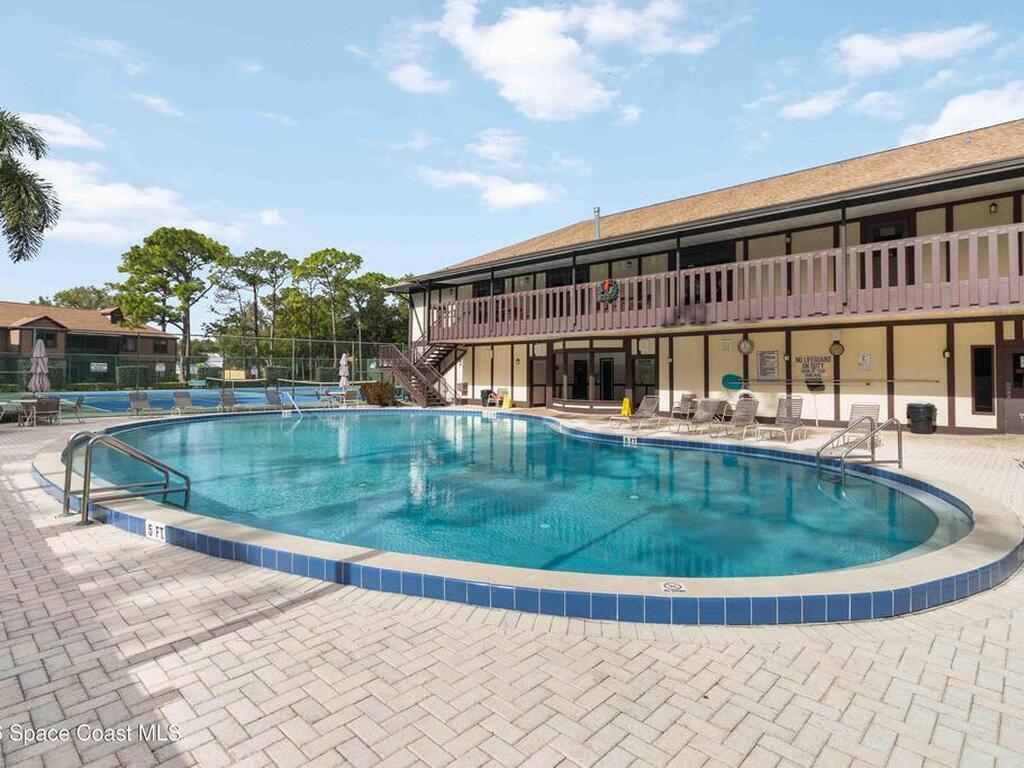 610 Saint Albans Court, West Melbourne, FL 32904