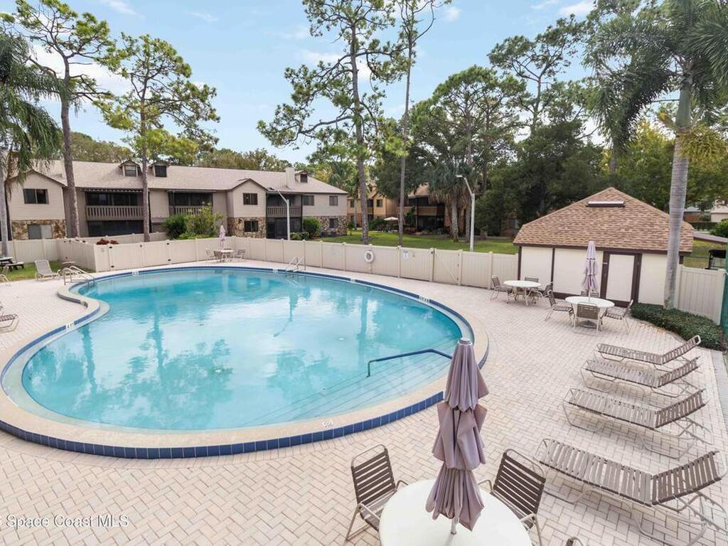 610 Saint Albans Court, West Melbourne, FL 32904