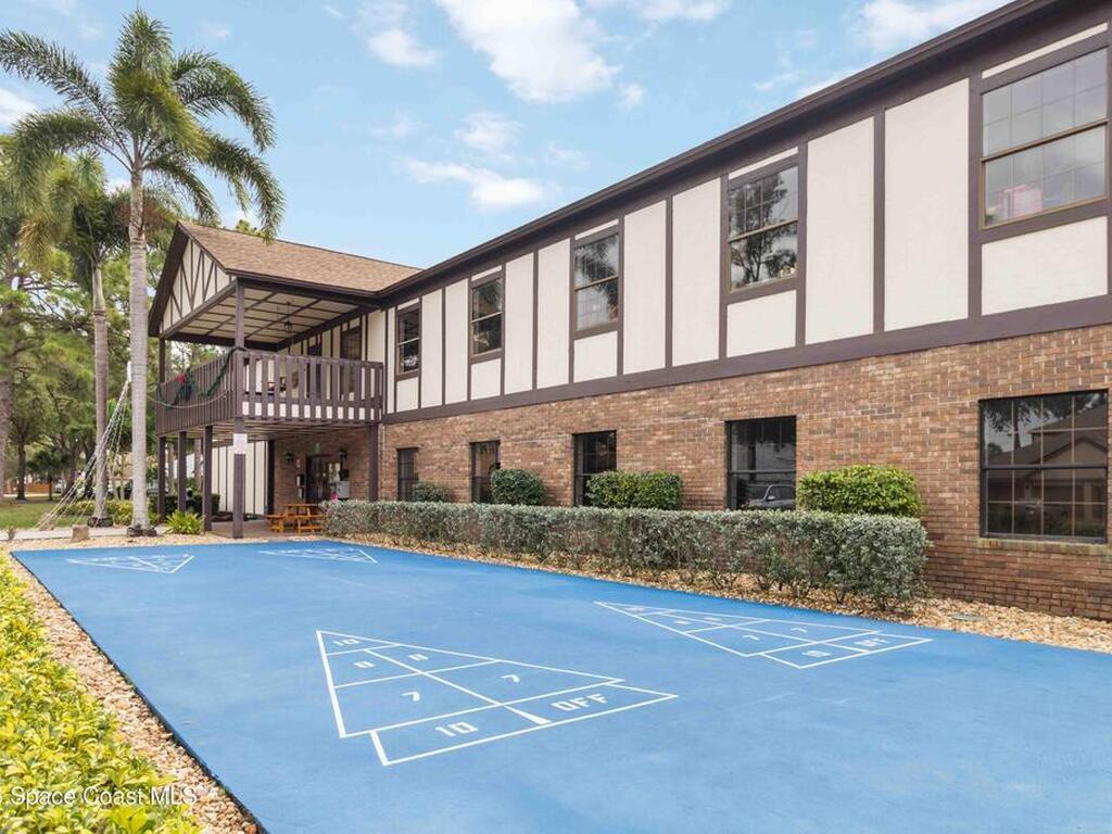 610 Saint Albans Court, West Melbourne, FL 32904