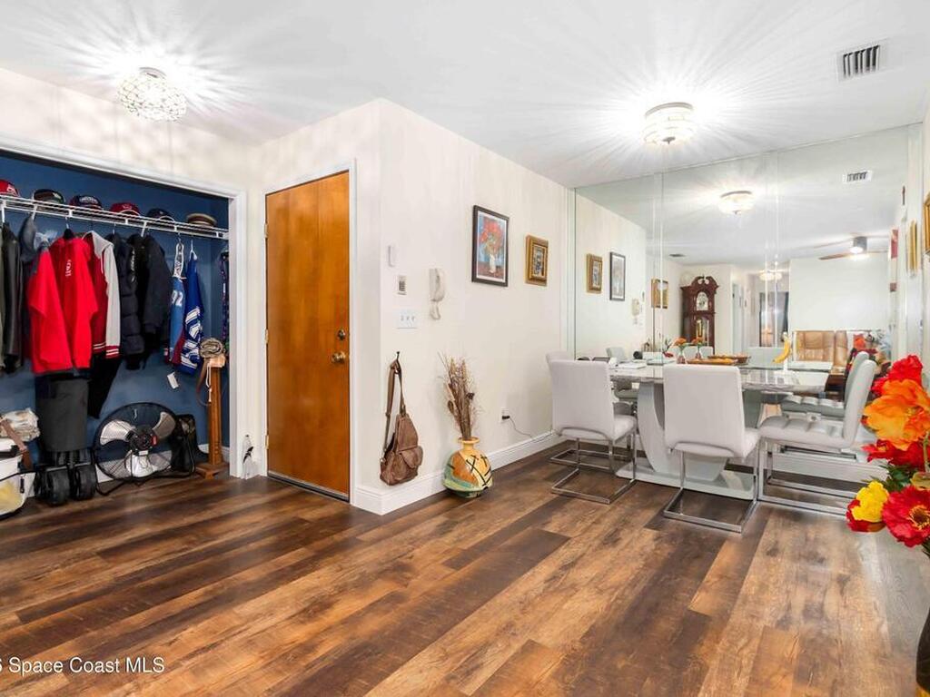 610 Saint Albans Court, West Melbourne, FL 32904