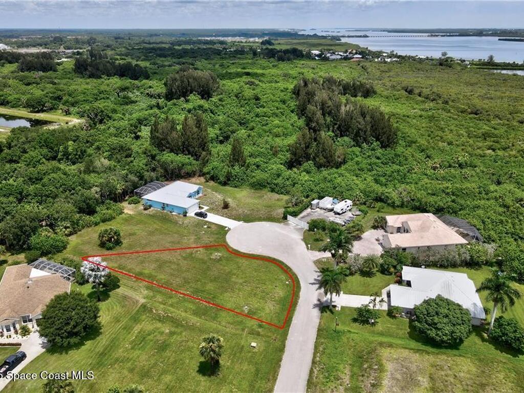 7465 32nd Court, Vero Beach, FL 32967