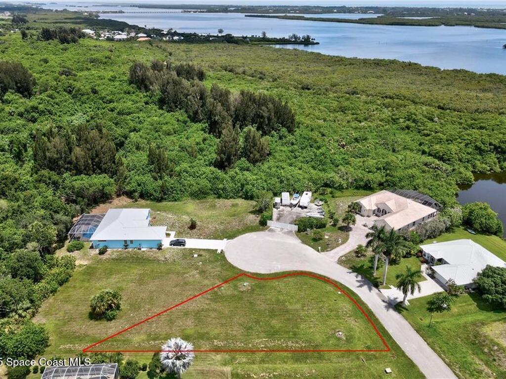 7465 32nd Court, Vero Beach, FL 32967