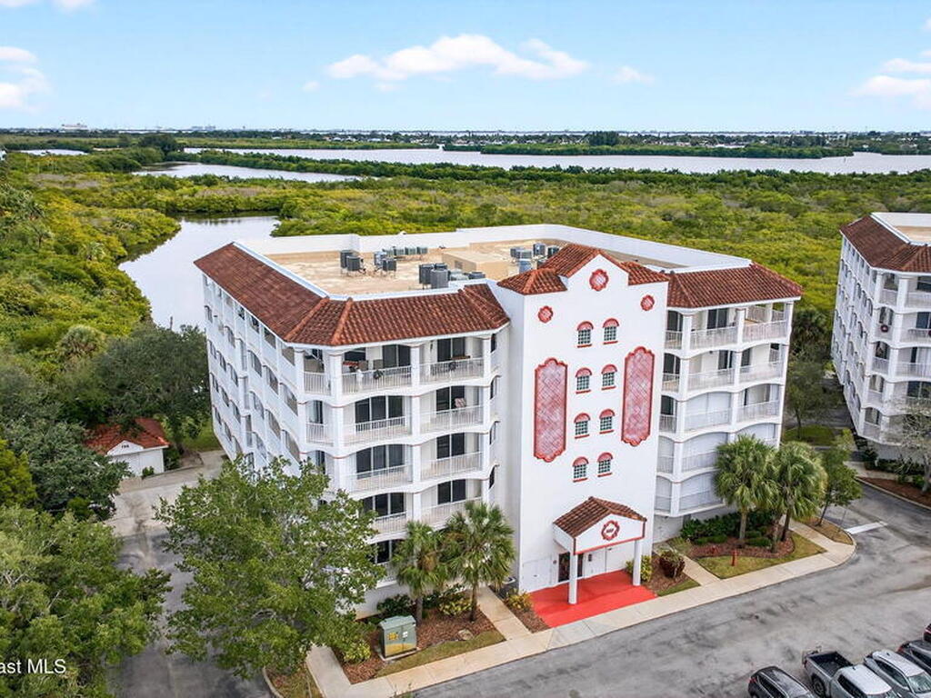 821 Del Rio Way, Merritt Island, FL 32953