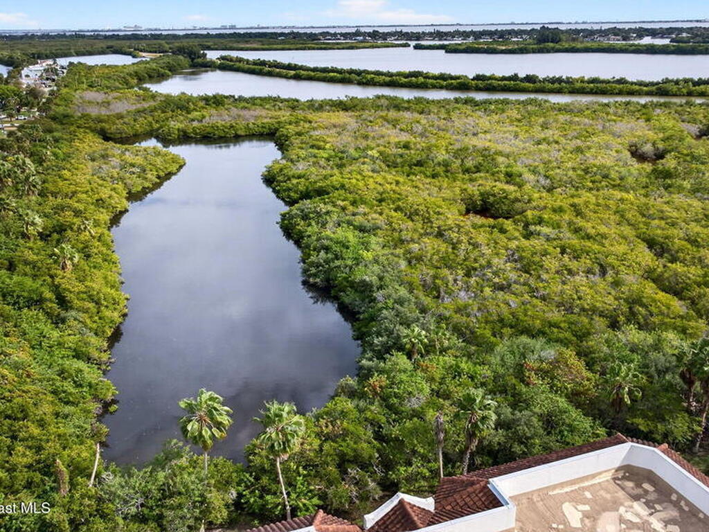 821 Del Rio Way, Merritt Island, FL 32953