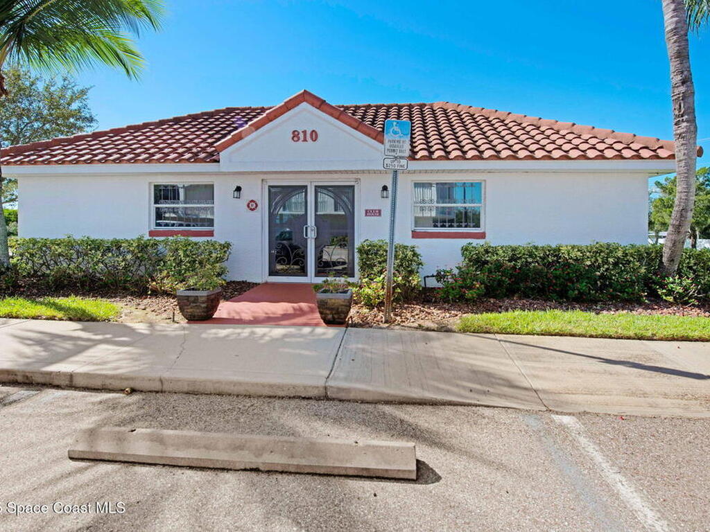 821 Del Rio Way, Merritt Island, FL 32953