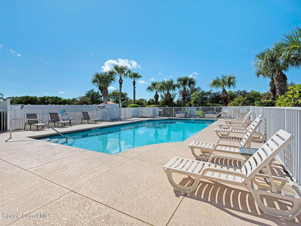 821 Del Rio Way, Merritt Island, FL 32953