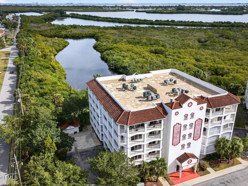 821 Del Rio Way, Merritt Island, FL 32953