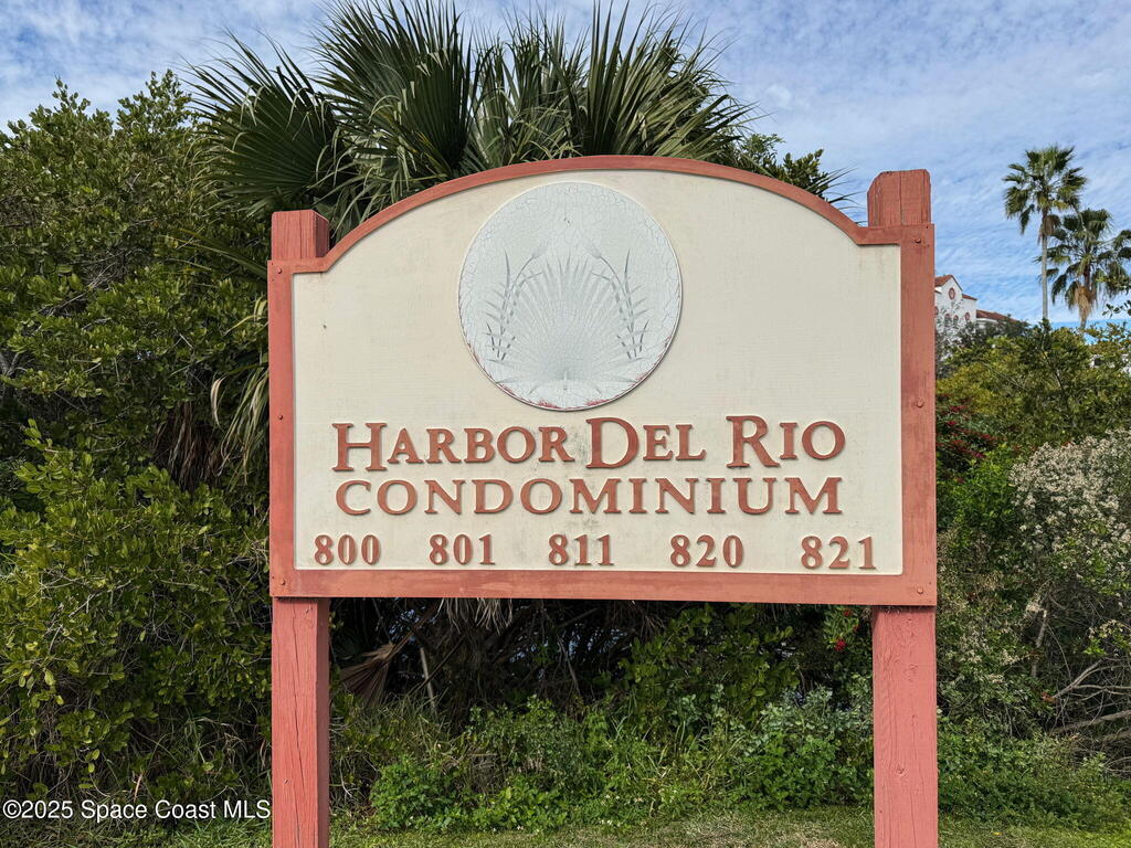 821 Del Rio Way, Merritt Island, FL 32953
