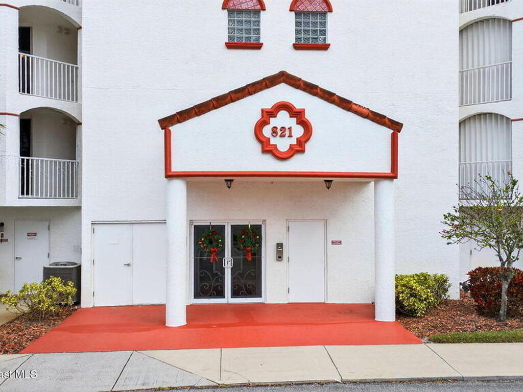 821 Del Rio Way, Merritt Island, FL 32953