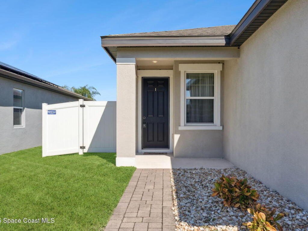 2824 Neverland Drive, New Smyrna Beach, FL 32168