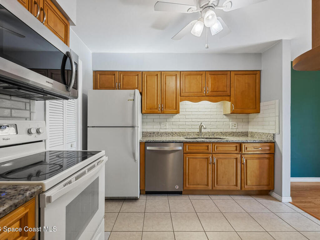 9002 Wedgewood Place, West Melbourne, FL 32904