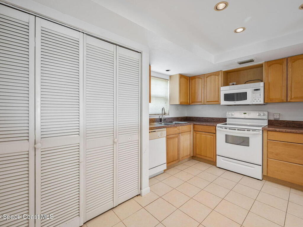 1727 Minutemen Causeway, Cocoa Beach, FL 32931