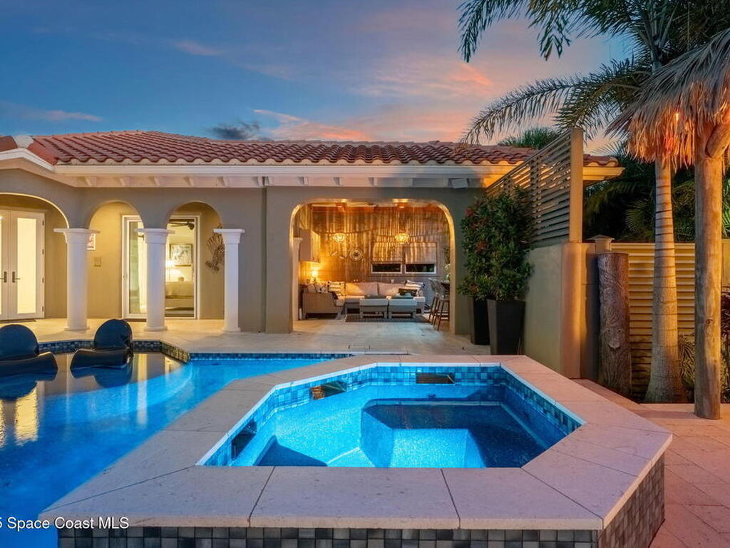 467 Spoonbill Lane, Melbourne Beach, FL 32951