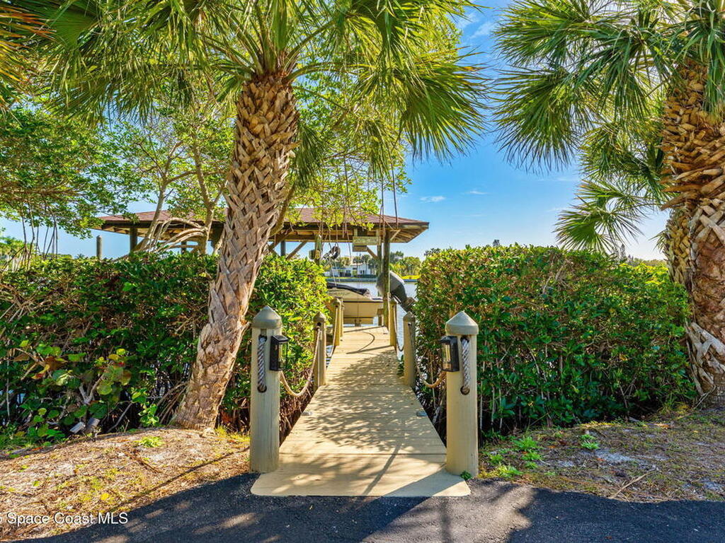 467 Spoonbill Lane, Melbourne Beach, FL 32951