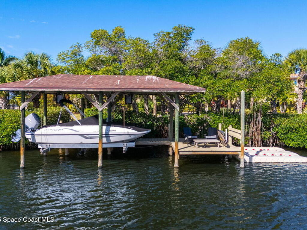 467 Spoonbill Lane, Melbourne Beach, FL 32951