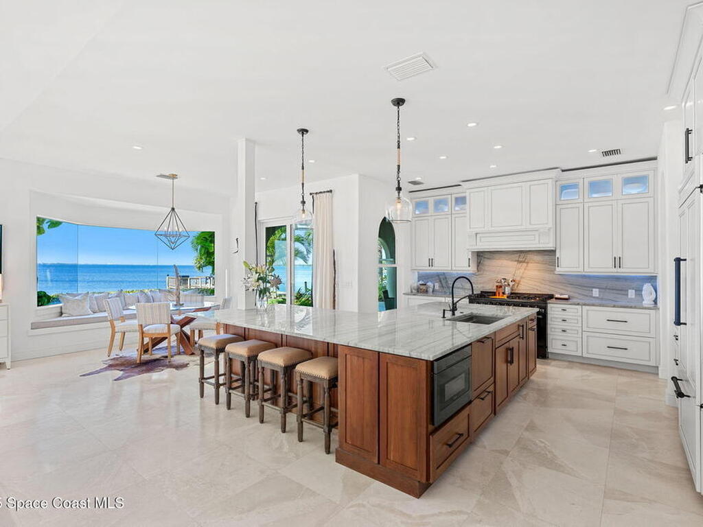 467 Spoonbill Lane, Melbourne Beach, FL 32951