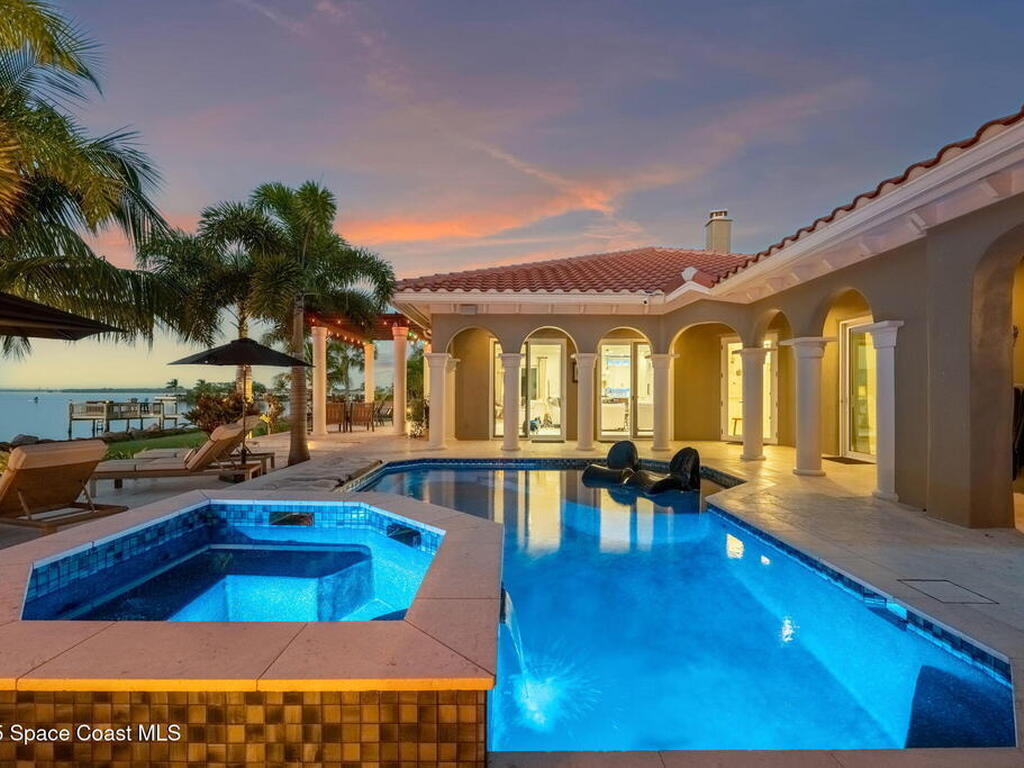 467 Spoonbill Lane, Melbourne Beach, FL 32951